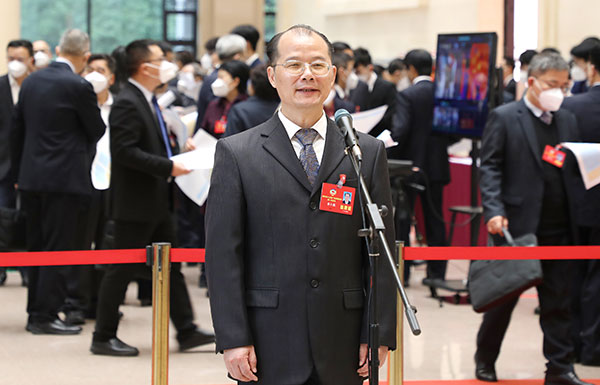 省政協委員、致公黨廣東省委會專職副主委黃小彪：高標準建設華僑經濟文化合作試驗區